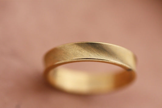 Textured wedding ring