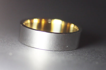 Handmade Classic wedding ring in White and Yellow Gold